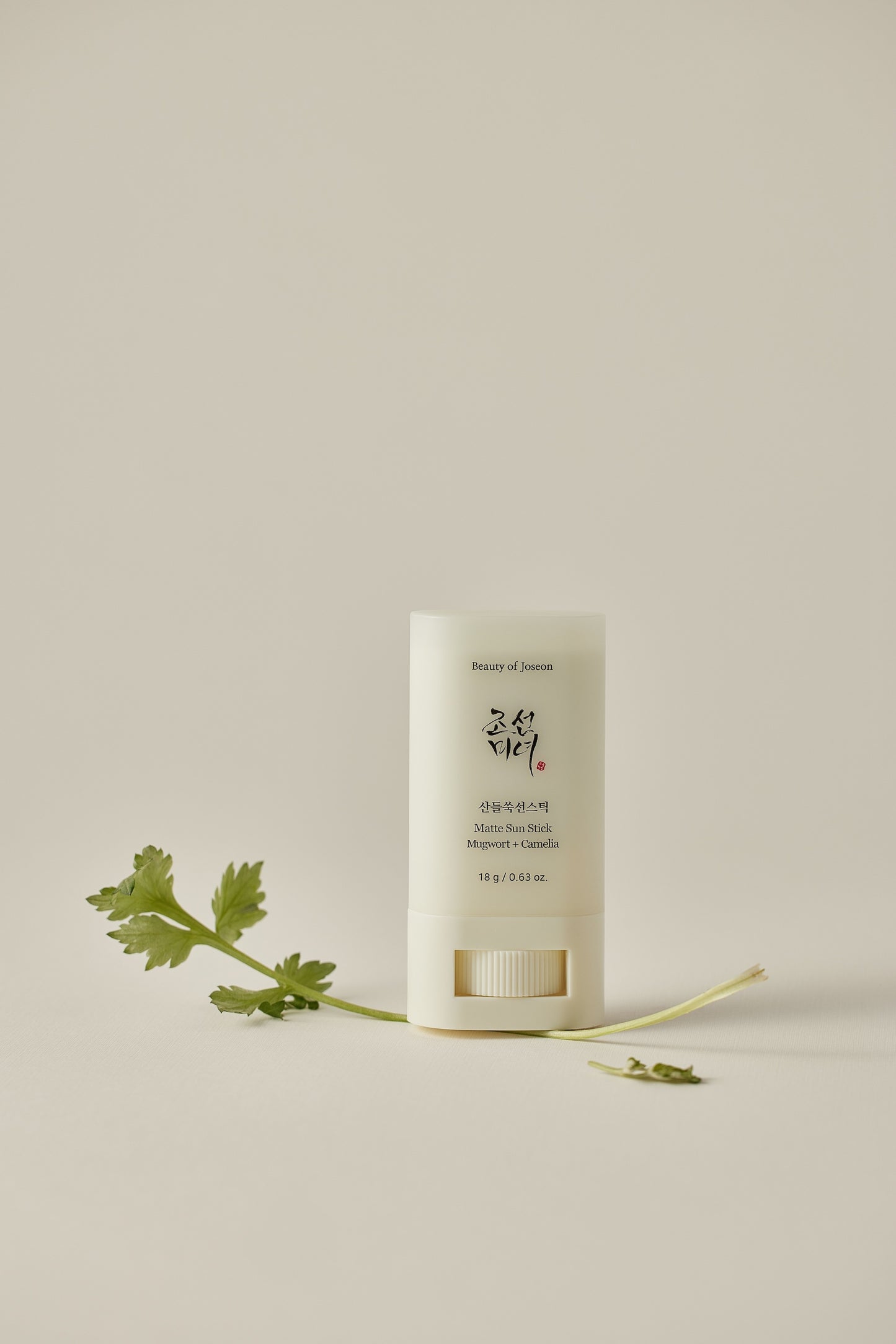 Matte Sun Stick Mugwort + Camelia SPF50