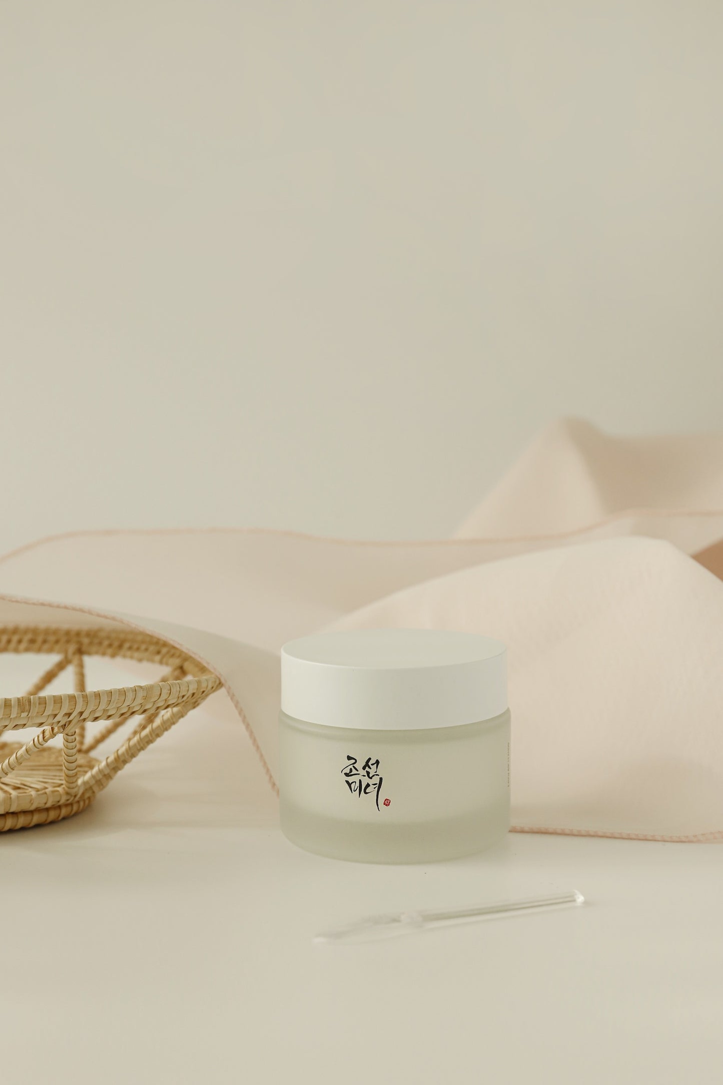 Dynasty Cream