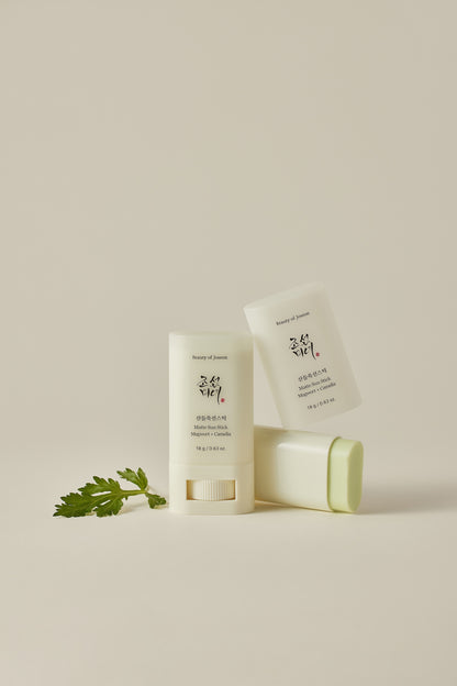 Matte Sun Stick Mugwort + Camelia SPF50