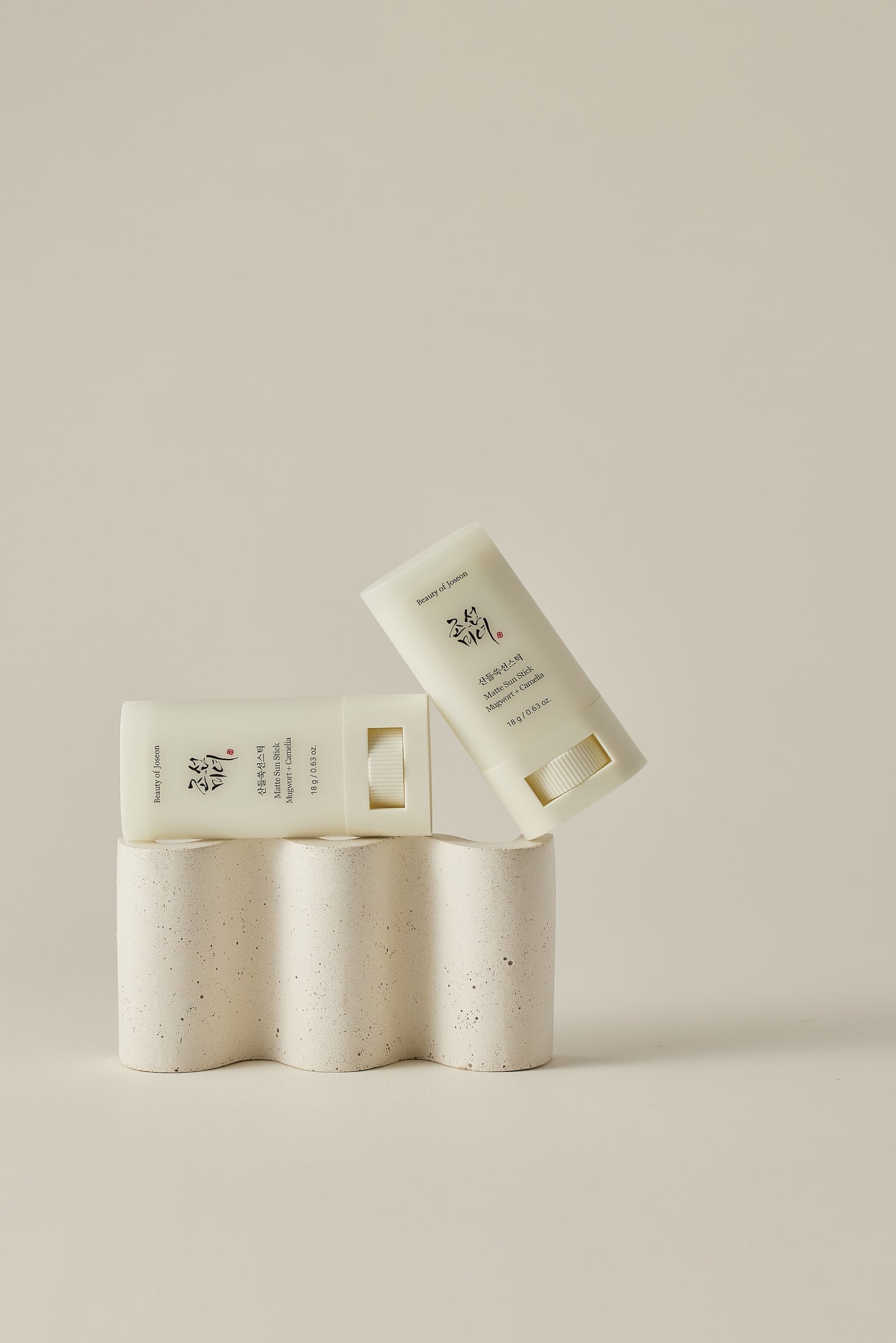 Matte Sun Stick Mugwort + Camelia SPF50