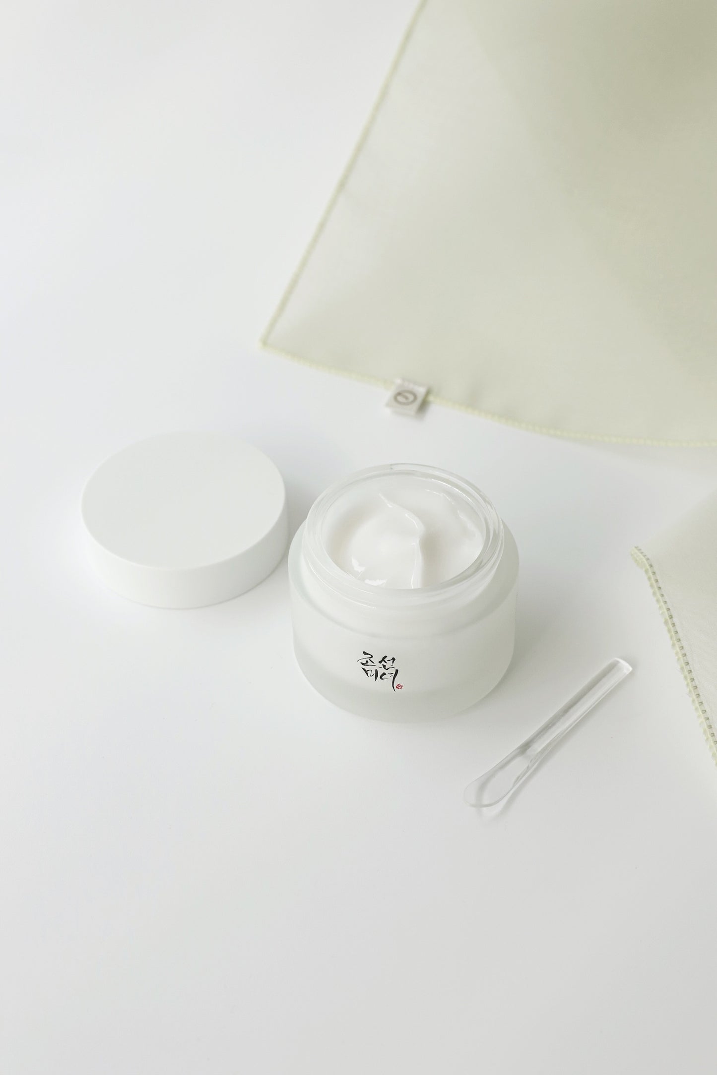 Dynasty Cream
